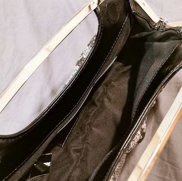 EXPRESS bling bling clutch - Picture 4 of 5